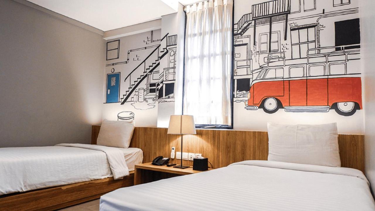 Triple Seven Bed & Breakfast Бандунг Экстерьер фото