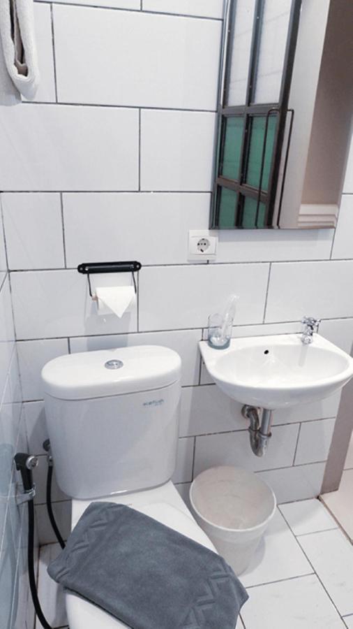 Triple Seven Bed & Breakfast Бандунг Экстерьер фото