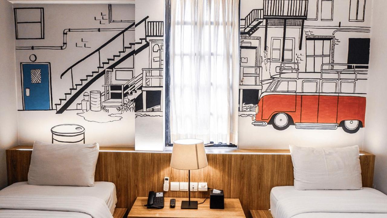 Triple Seven Bed & Breakfast Бандунг Экстерьер фото