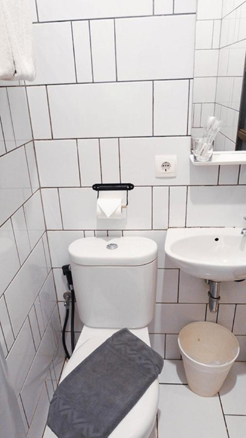 Triple Seven Bed & Breakfast Бандунг Экстерьер фото